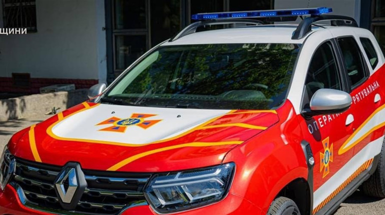 Місцева влада придбала оперативний автомобіль для рятувальників