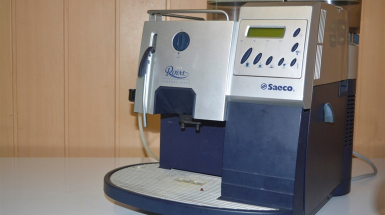 Продам кавоварку Saeco Royal Professional