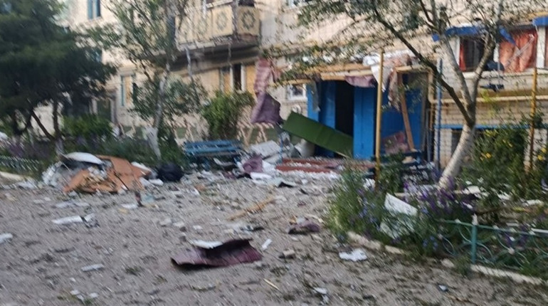 За 22 км від Херсона люди гасять пожежі самотужки: що відбувається у Дар'ївці