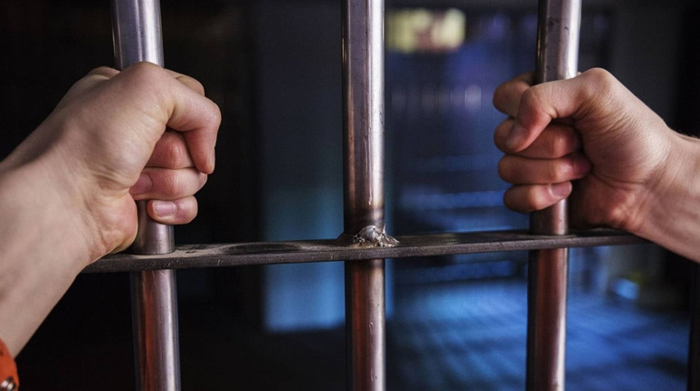 Побив, а потім задушив: 35-річного жителя Черкаського району підозрюють у вбивстві сусіда