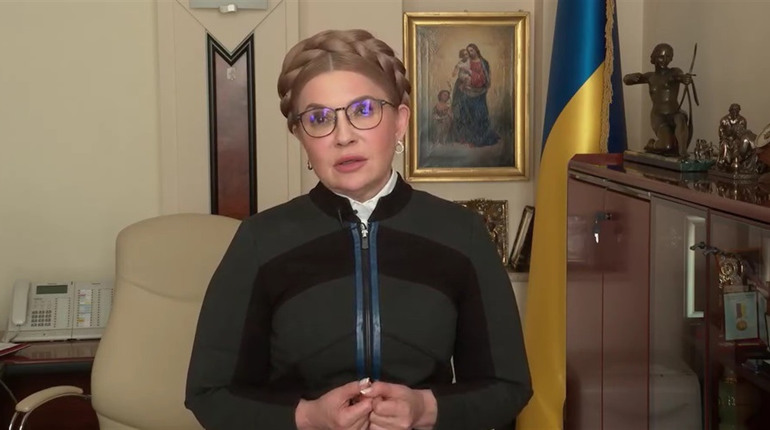 Юлія Тимошенко: Відставка Головнокомандувача ЗСУ буде помилкою