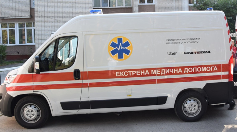 Нетішинська підстанція екстреної медичної допомоги отримала сучасний реанімобіль