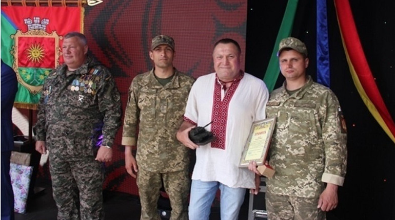 У День міста калинівчанин отримав відзнаку за допомогу українській армії