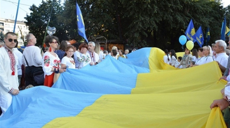 Хмельниччина отримала унікальну квітку-логотип до 30-ї річниці Незалежності України