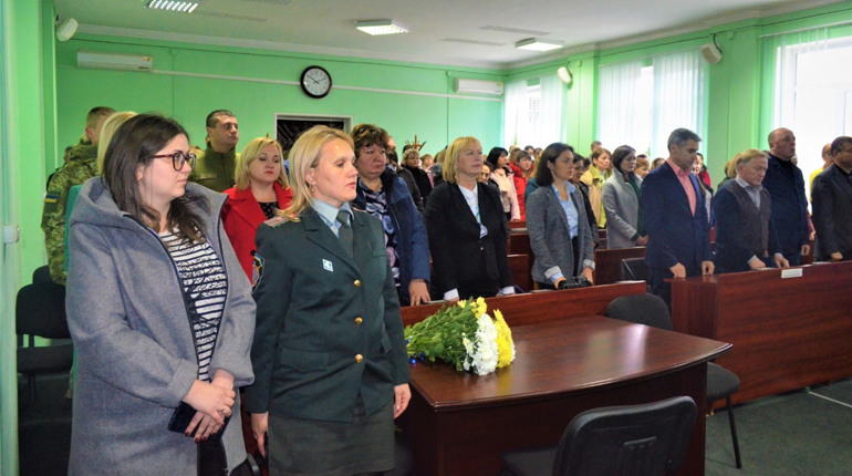 В Біляївці відбувся захід до Дня гідності і Свободи: які події згадували і кого вшановували