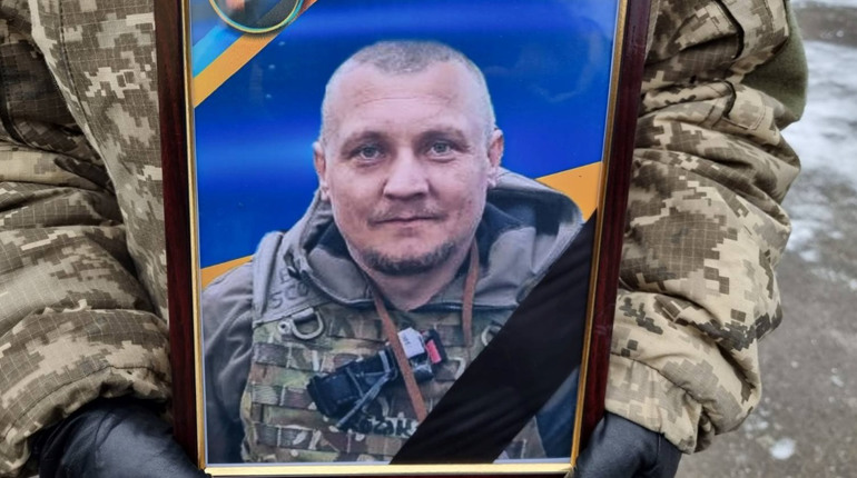 Дубровиччина попрощалась із загиблим воїном Петром Єрмійчуком