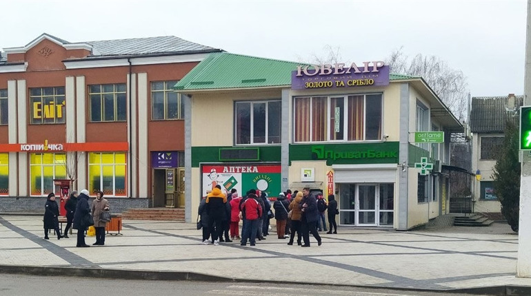 Перша доба війни на Городоччині. У міській раді спростовують чутки