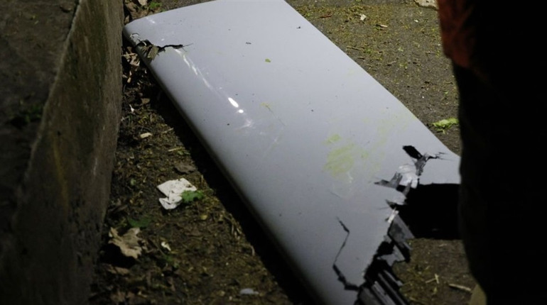 Вночі на Хмельниччині сталися вибухи: що відомо про атаку дронів на область