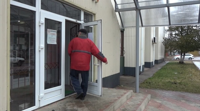 Шосткинці почали масово втрачати робочі місця. Що їх чекає у центрі зайнятості