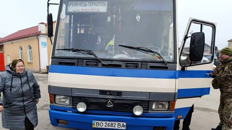 Перевізника з Кременця оштрафували через нетактовну поведінку: що відомо