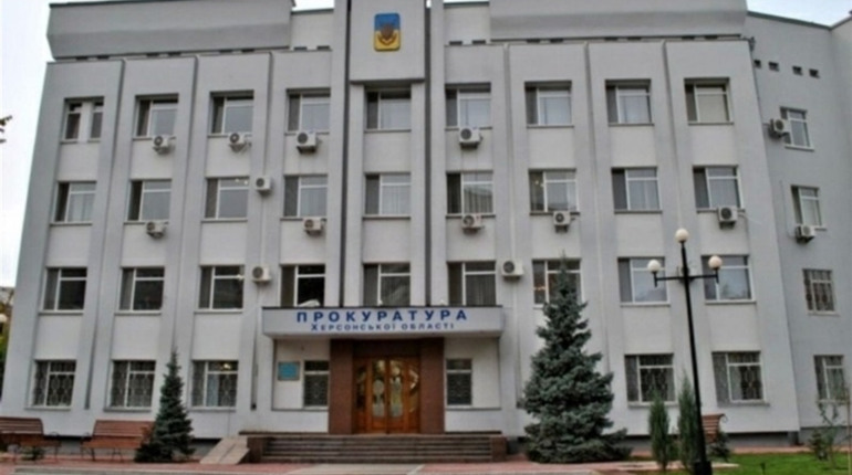 Катували і погрожували вбити