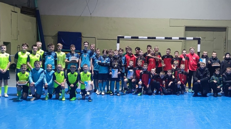 Глухівчани виграли традиційний Новорічний турнір з футзалу в Шостці