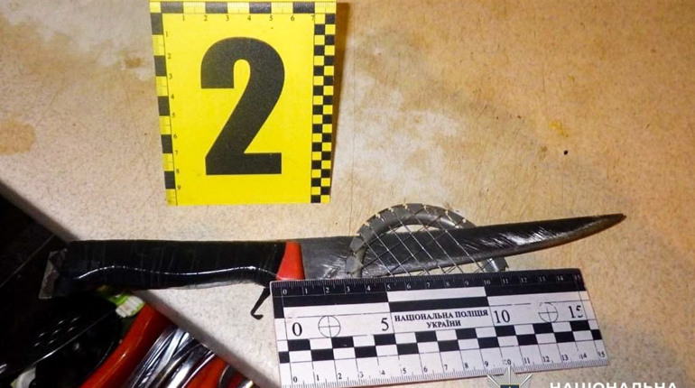 Під час сварки поранив родича ножем: у Сарнах затримали 41-річного чоловіка