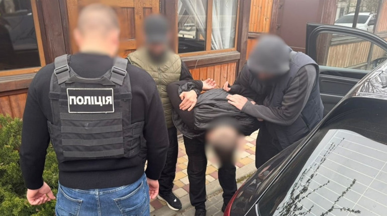 Жителя Одеського району підозрюють у схемі з фіктивною непридатністю до служби за $18 тисяч