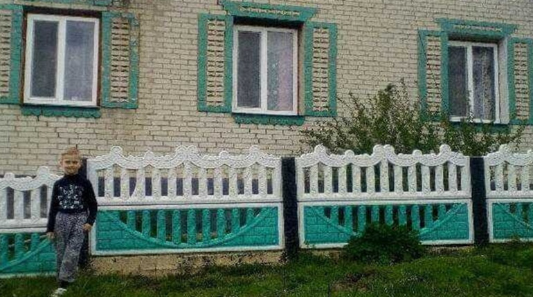 Росіяни поранили сина, вбили корів і знищили будинок. Як родина зі Студенка тепер живе в Глухові