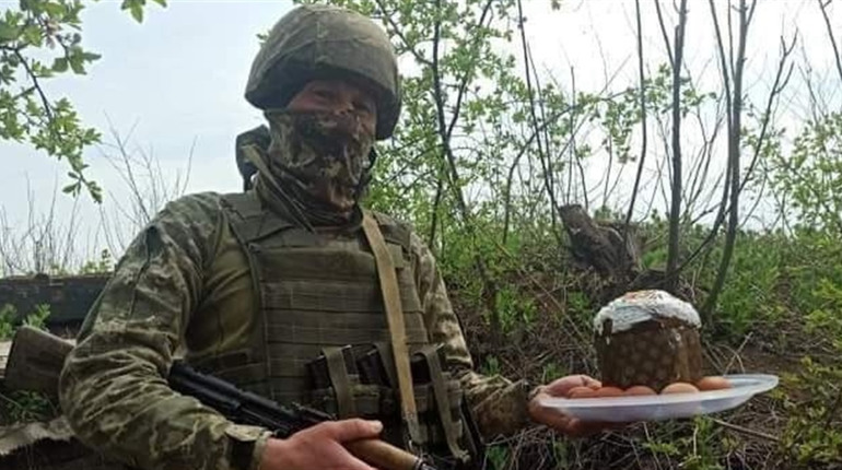 На свята - без додаткових вихідних. Зміни у святковому календарі на Великдень та травневі свята