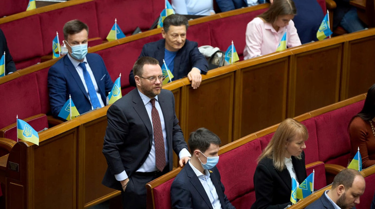Нардеп від Фастівщини Олег Дунда пропонує позбавити мандата Качного, Медведчука, Козака, Рабиновича