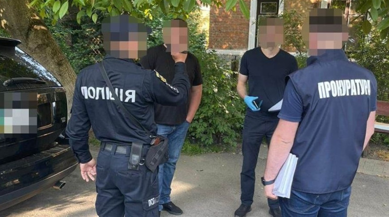 Колишнього сільського голову та підрядника підозрюють у привласненні близько 400 тисяч гривень