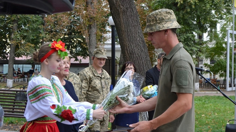 У Глухові привітали воїнів, які боронять Батьківщину. А також вшанували полеглих Героїв (ФОТО)