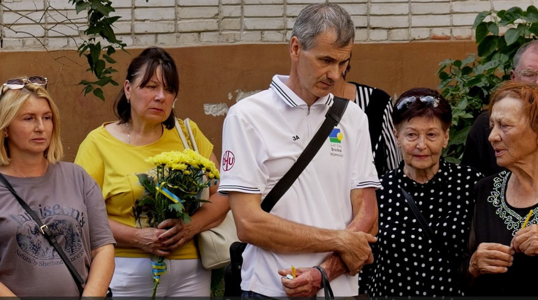 Захищав Україну від ворога на Донеччині: Шостка провела в останню путь Олега Данченка