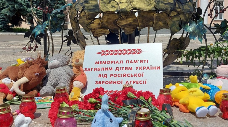 Віддай/візьми іграшку, небайдужі провели акцію до дня захисту дітей у Первомайську