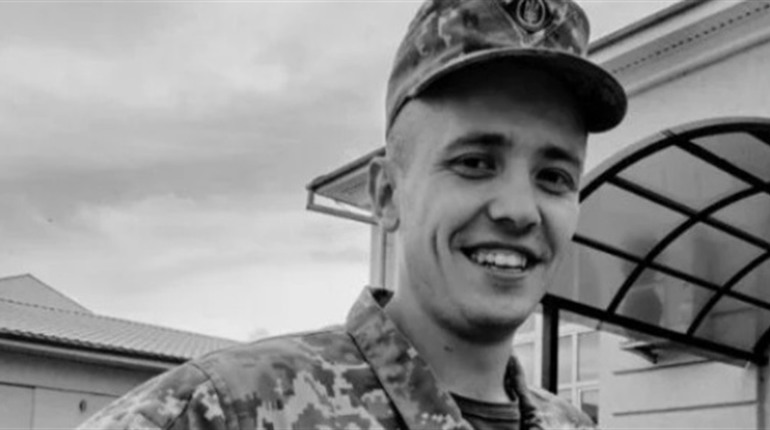 У Суботцівській громаді попрощалися із захисником Ігорем Фесенком