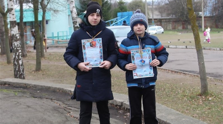 Юні плавці з Вараша – призери відкритого чемпіонату області з плавання