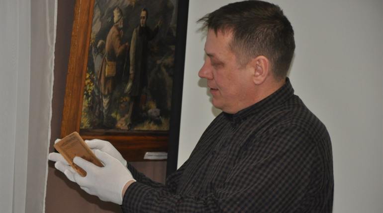 Ексклюзивне видання “Кобзаря” у краєзнавчому музеї: що відомо про книгу віддруковану у Кременці
