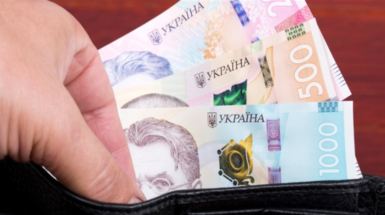 Як людям, котрі постраждали від торгівлі людьми, отримати матеріальну допомогу