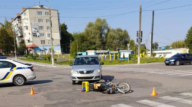 У Глухові в автопригоді травмувався чоловік