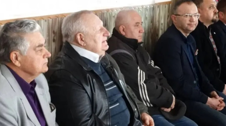 Заслужений журналіст із Каховки Володимир Менисенко працює на окупантів