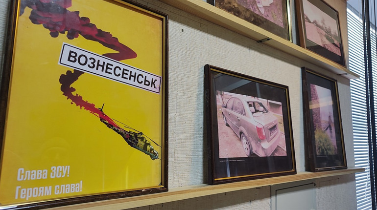 В Южноукраїнському історичному музеї триває виставка історичних фото про оборону Вознесенська