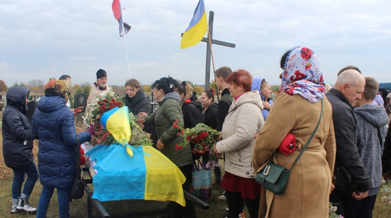 У селі Володимирівці попрощалися із захисником Ігорем Саітовим