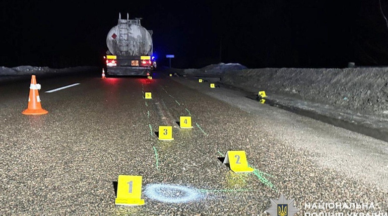 На Сарненщині водій вантажівки збив насмерть велосипедиста