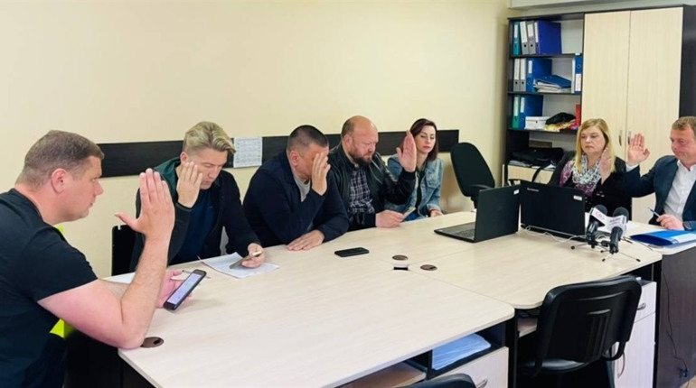 Позачергове засідання виконкому: питання розподілу фінансів та функціонування національного спротиву