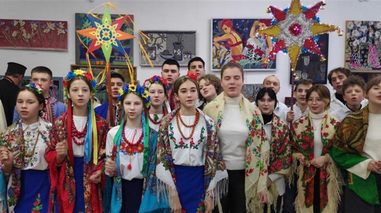 У Миколаєві відбудеться мистецька виставка «Різдвяна зірка»: охочих запрошують до участі