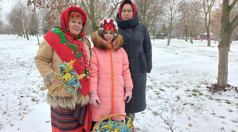 Дідух до хати - біда з хати: як старокривинські волонтери у Нетішині дідухи продавали