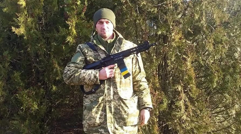 Ян Лапшін вивозив з поля бою навіть палаючу техніку