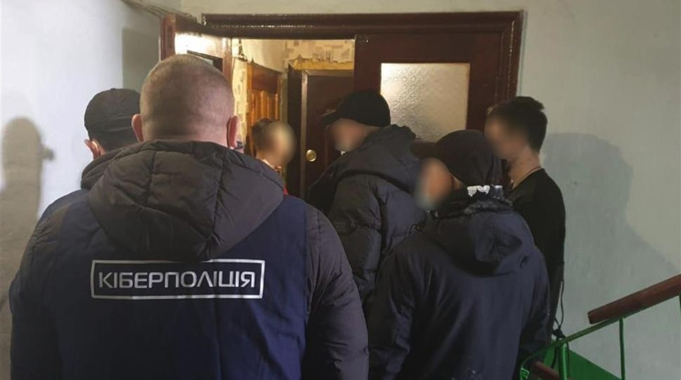 18-річний шахрай із Первомайського району ошукав народу на 100 тисяч