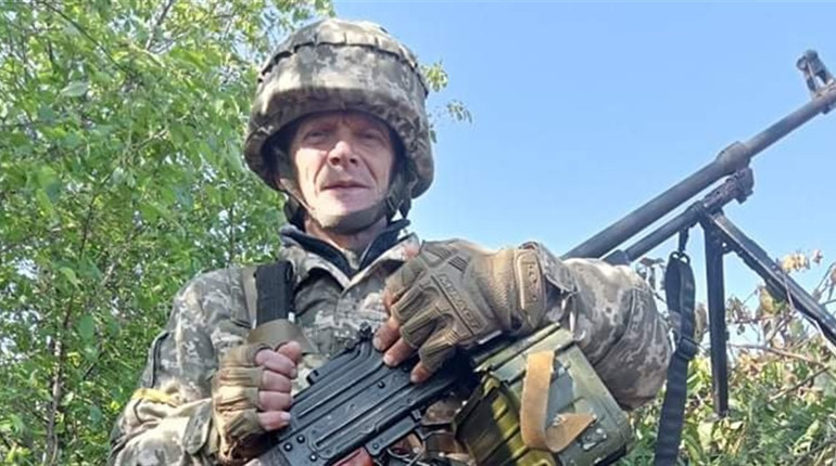 Він мужньо став на захист України: Пам'яті захисника та Героя Ігоря Брекотніна