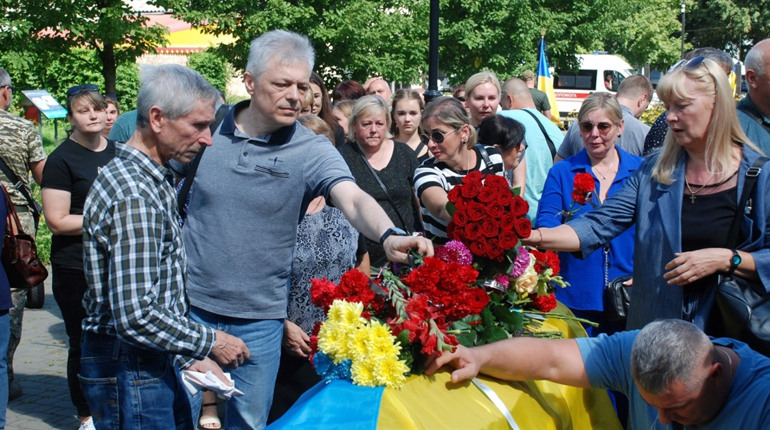 Шосткинська громада провела в останню путь захисників, які загинули при захисті Сумщини