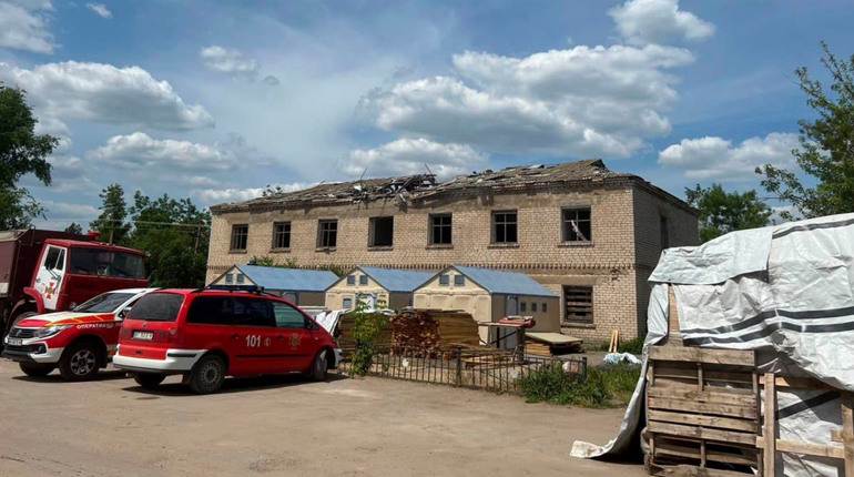 Як тривають роботи з комплексного відновлення житлових будинків на Херсонщині