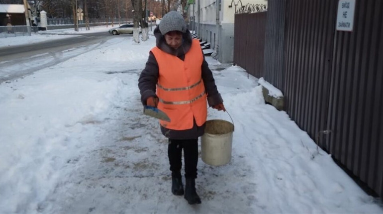 Звягель обирає найкращого двірника року: подати кандидата можна до 25 лютого