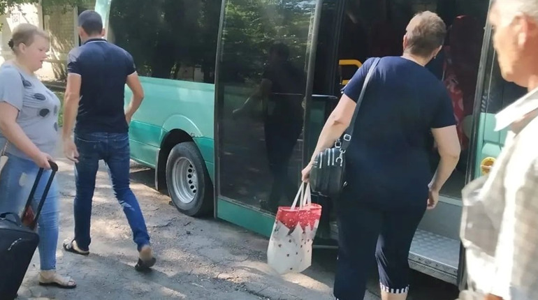 Безоплатна евакуація з Торецька. 10 серпня черговий шанс виїхати та зберегти життя