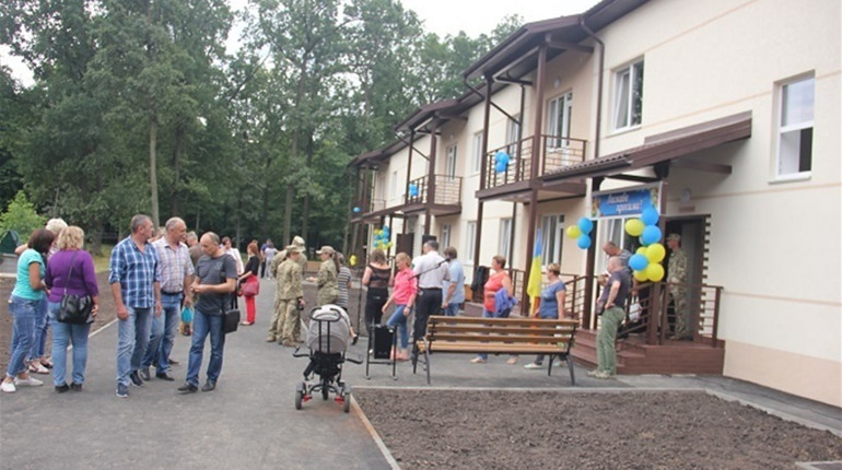 Стало відомо, скільки коштує будинок для контрактників у Калинівці