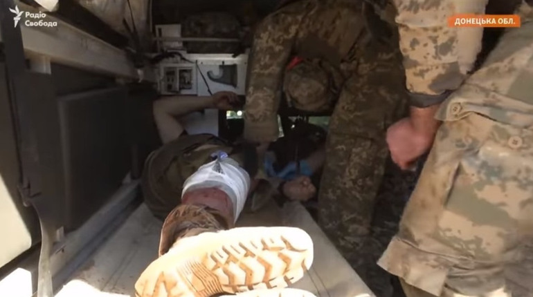 Порятунок поранених 24/7: відео про те, як працюють медики "тридцятки"