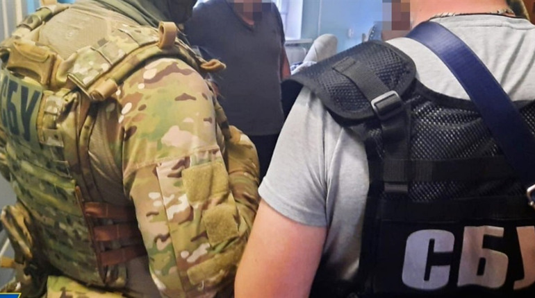 СБУ оголосило підозру двом шосткинцям через виправдання війни та вихваляння військових РФ