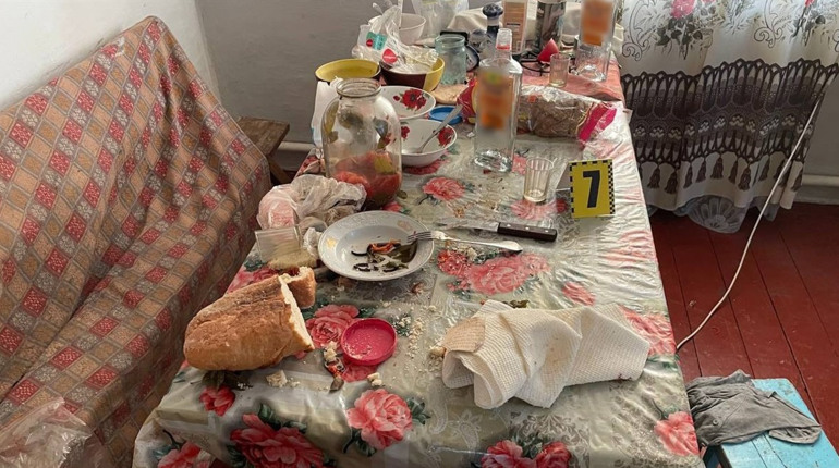 На Черкащині затримали чоловіка, який вбив товариша та зізнався рідним у його смерті