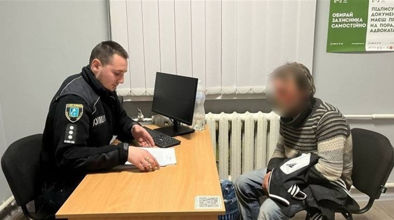 П'яний рецидивіст з ножем: тростянчанина засудили до 6 років за напад на жінку