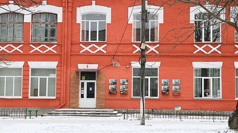 У школах Барської громади продовжили дистанційне навчання